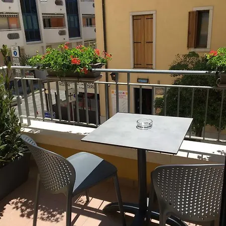 威尼斯别墅酒店 4* 格拉多