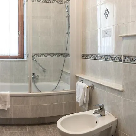 Venezia 4*