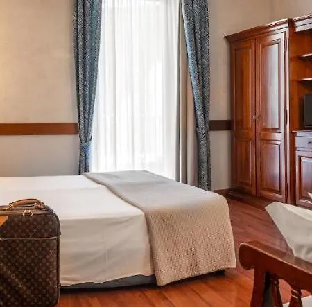 Otel Venezia 4*