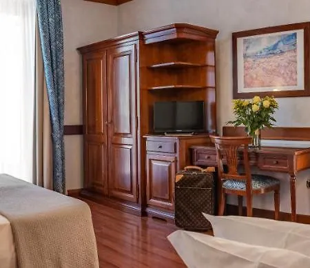 Hotel Venezia 4*
